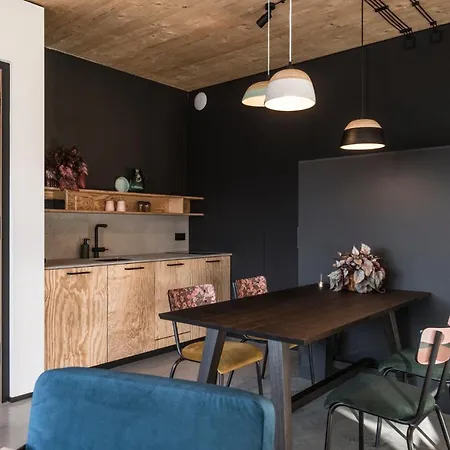 Pfoertner Penthouse Apartman